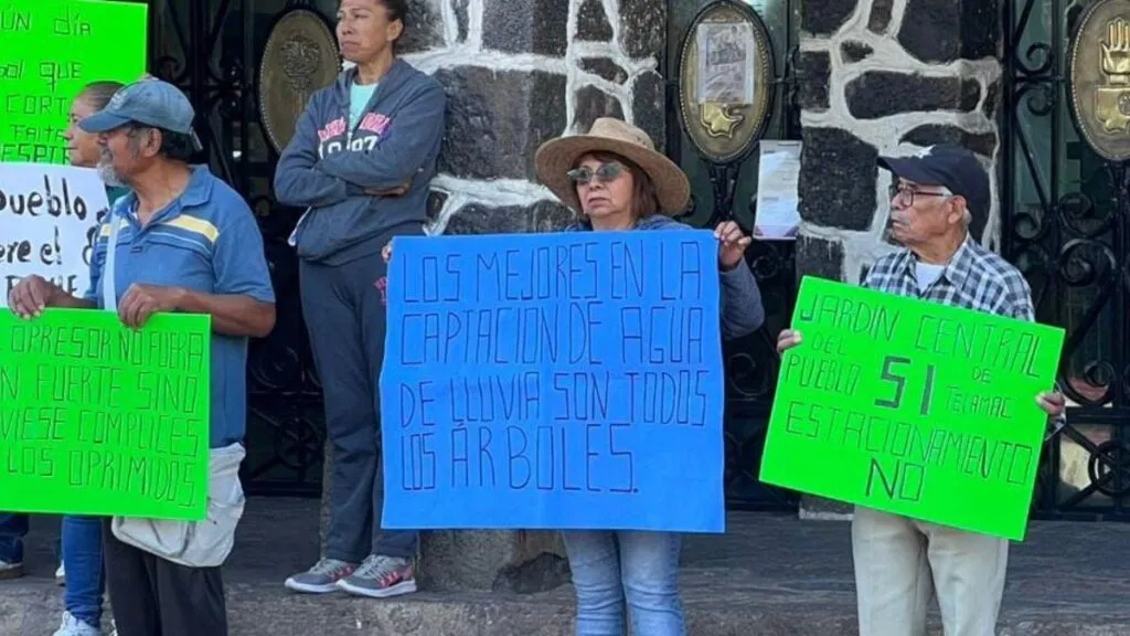 Vecinos se unen en defensa del parque central de Tecámac