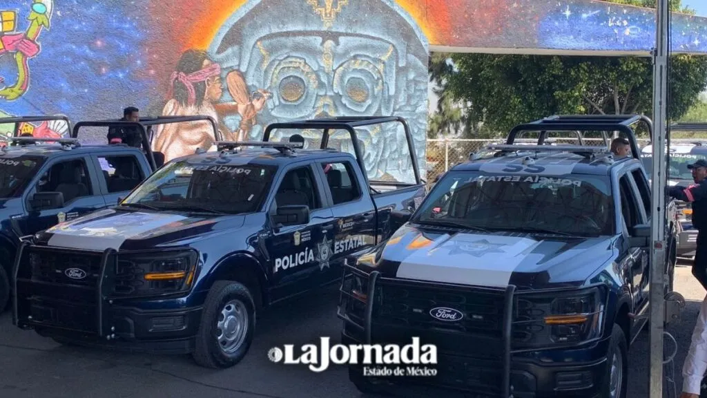 Delfina Gómez entrega patrullas y marinos refuerzan seguridad en el Edomex