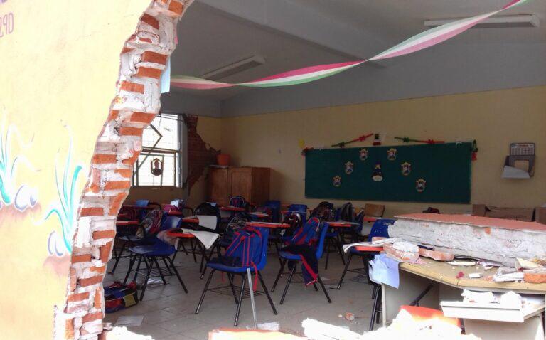 Gobernador mexiquense asegura que 98 escuelas dañadas por el sismo del 2017 quedarán restauradas este ciclo