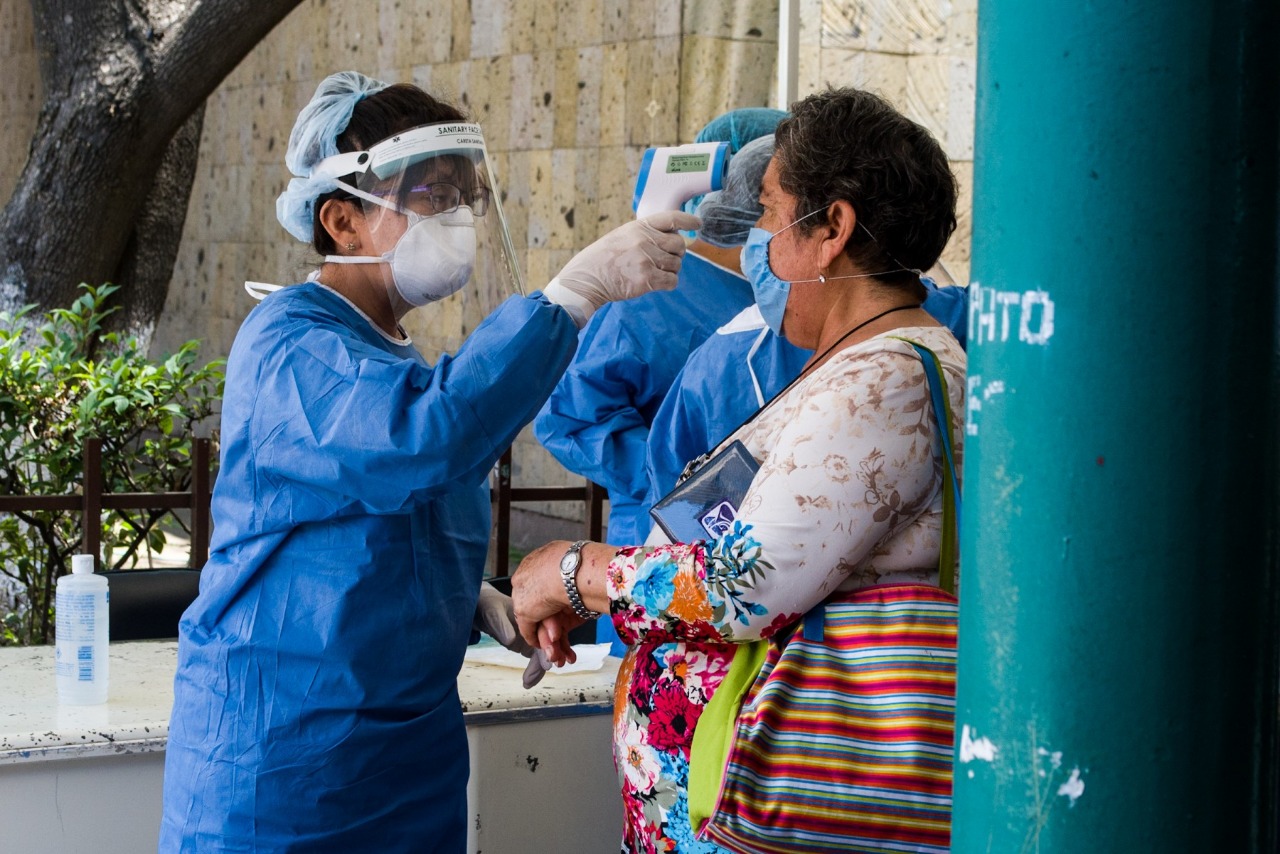 Sistema de Identificación de Contagios en Espacios Cerrados