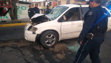 Camioneta de accidente provocado por el exceso de velocidad