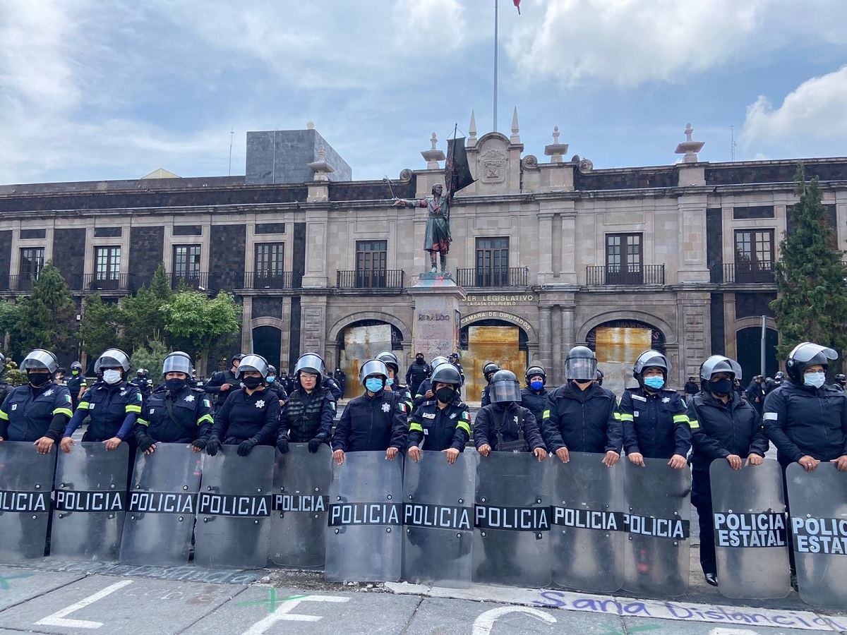 Granaderos mujeres