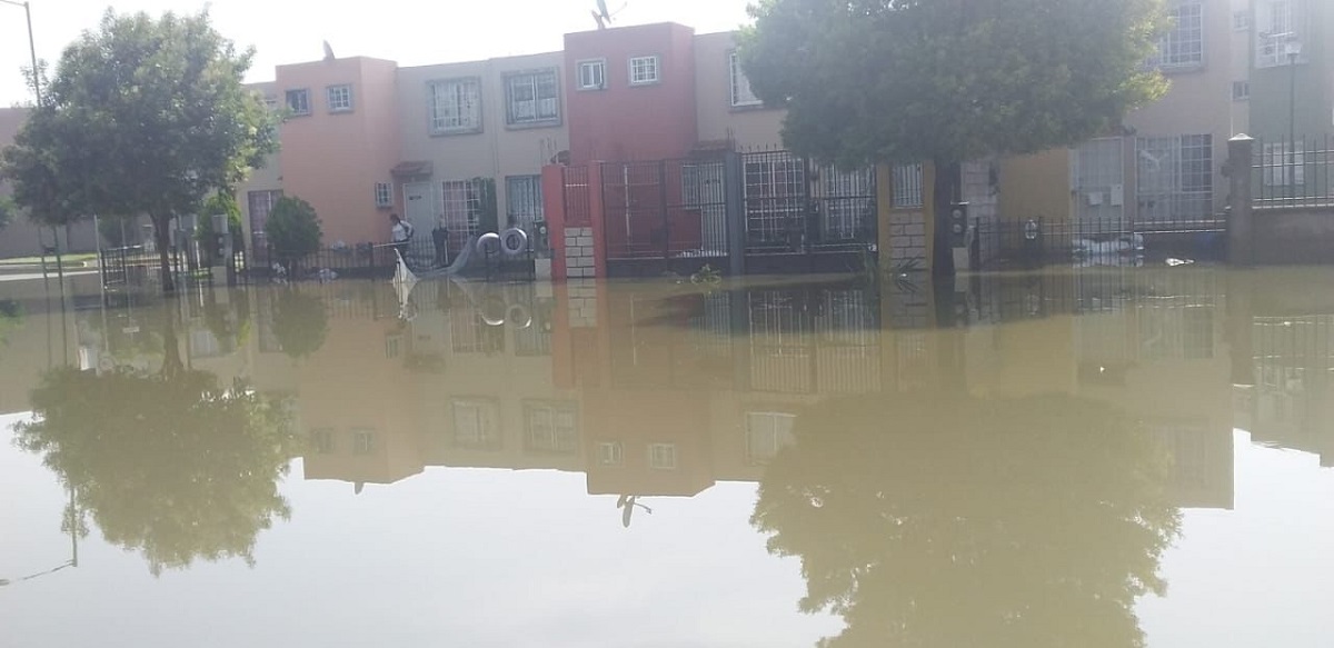 Se formó un charco enorme