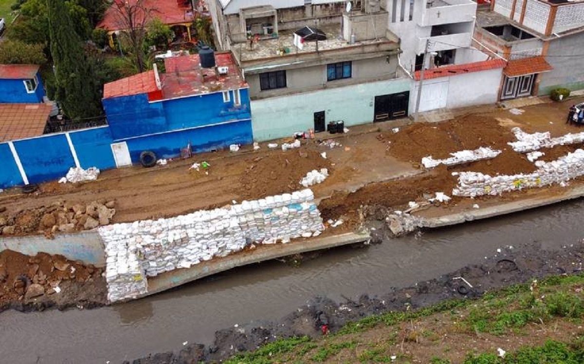 Los habitantes de este municipio no duermen ante el miedo que desborde el río