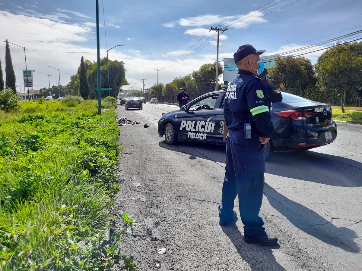 La víctima fue impactada por una camioneta tipo Pick up