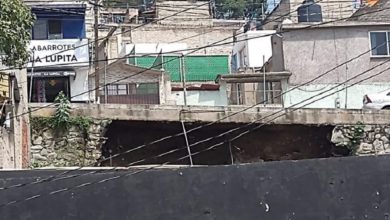 Socavón en Naucalpan