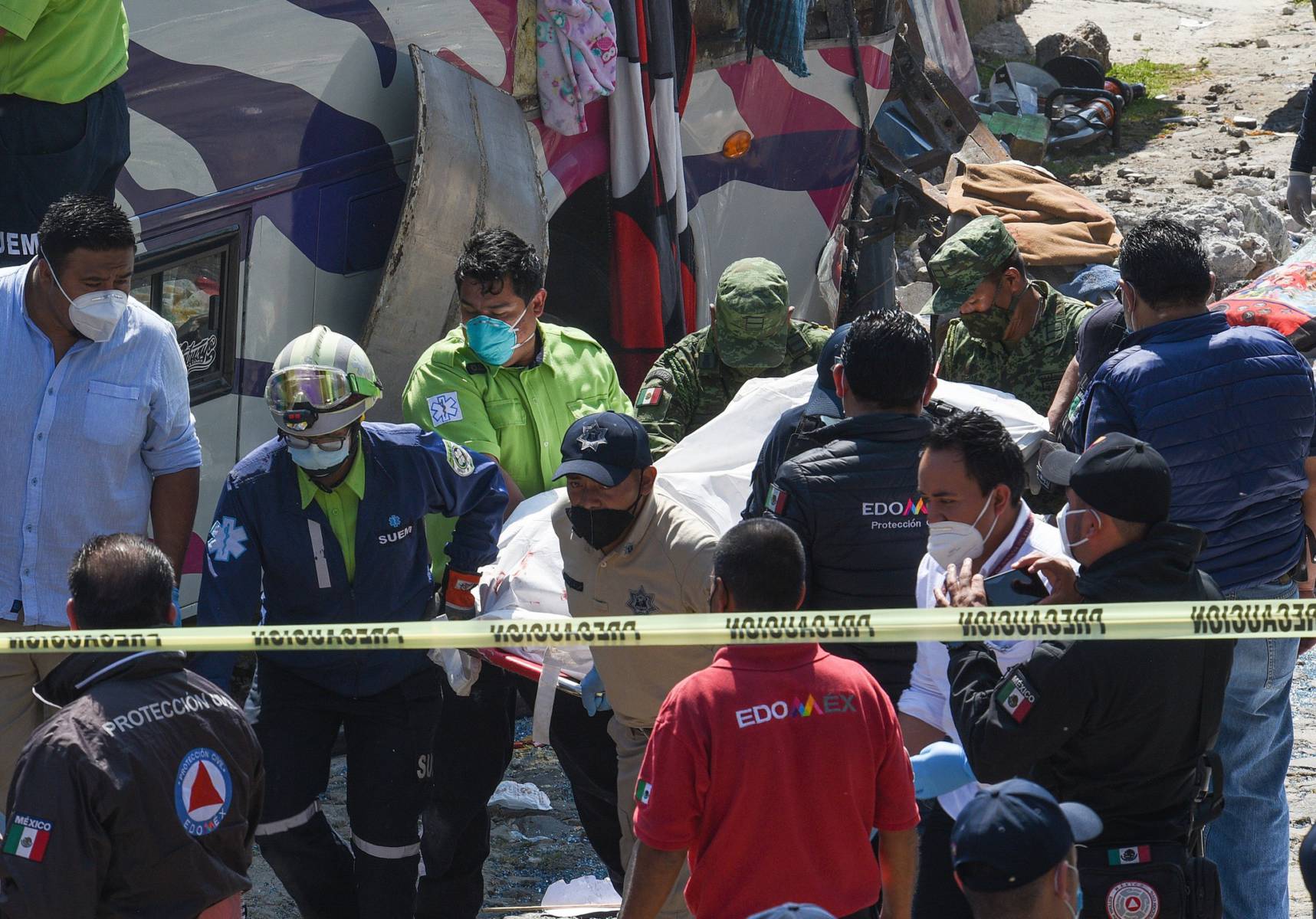 Asciende a 21 el número de personas fallecidas en accidente de Joquicingo