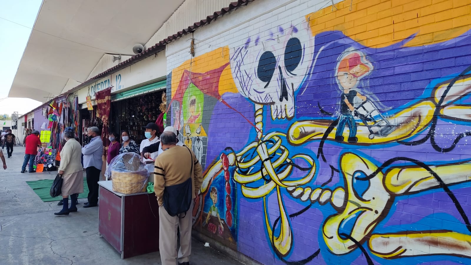 Mercado Juárez celebra 50 años de trabajo y tradición – La Jornada Estado  de México