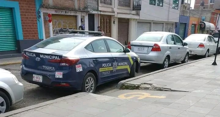 Policías de Toluca