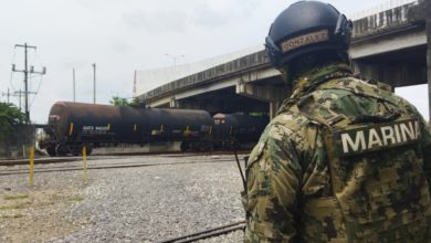 El mandatario anunció que pese a que hay acercamientos entre las posturas del gobierno federal y Grupo México relacionado con la disputa al tramo Medias Aguas-Coatzacoalcos, aún no hay acuerdo. Foto: La Jornada