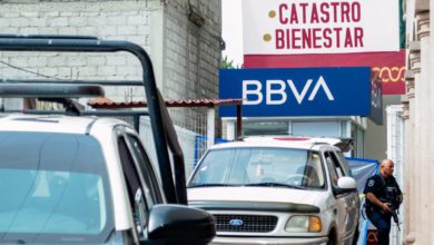 El cajero automático, que se encontraba en la calle Aldama, entre El Molino y Calle 16 de Septiembre, era el objetivo del atraco, sin embargo, y gracias al aviso de un vecino se pudo detener a este grupo. Foto: Especial