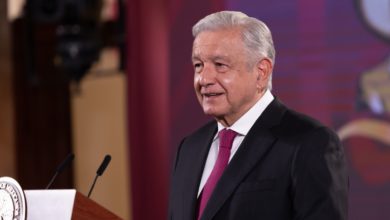 Andrés Manuel López Obrador cumplió con lo que había dicho hace unos días atrás cuando el hoy llamado Frente Amplio por México, anunció su proceso de elección para el candidato que los representará en 2024. Foto: Presidencia