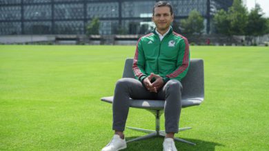 Foto de Jimmy Lozano, DT ratificado por la Selección Mexicana.