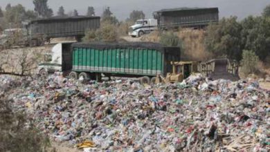 Estos tres nuevos impuestos ambientales serían: contaminación del agua, gestión de residuos y extracción de materiales pétreos, los cuales se sumarían al gravamen actual de emisión de gases contaminantes a la atmósfera. Foto: LA Jornada