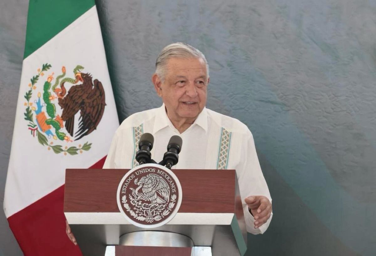 Ayer se anunció que para frenar el flujo de solicitantes de refugio que llegan al país de la hoja de maple, el gobierno nuevamente impuso dicho documento a ciudadanos mexicanos a partir de hoy a las 23:30 horas. Foto: Presidencia