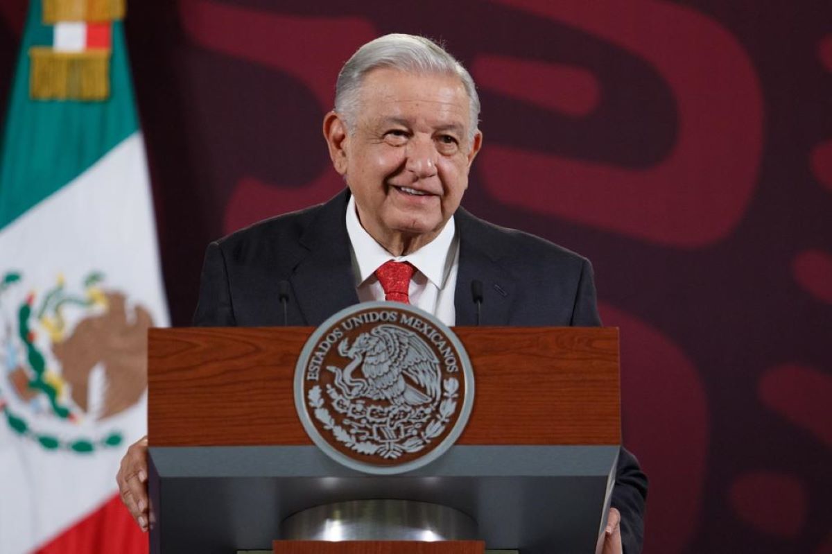 El Presidente, Andrés Manuel López Obrador, se refirió sobre el homicidio de la abandera morenista a uno de los municipios más violentos del país y lamentó este hecho, porque dijo, ella luchaba para hacer vales la democracia. Foto: Presidencia