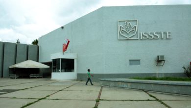 El mandatario aseguró que la lista será hasta la pasado administración estatal con lo que se llegó hasta privatizar las farmacias de los hospitales públicos. Foto: La Jornada