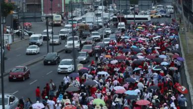 La Coordinadora Nacional de Trabajadores de la Educación (CNTE) realiza bloqueos de vialidades en al menos cuatro puntos de la Ciudad de México. Fotos: La Jornada.