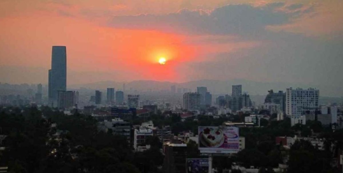 La Comisión Ambiental de la Megalópolis informa que continúa la Fase I de contingencia ambiental atmosférica por ozono en la ZMVM y sus medidas, con el fin de proteger la salud de la población y prevenir la exposición a niveles altos de ozono. Foto: La Jornada.