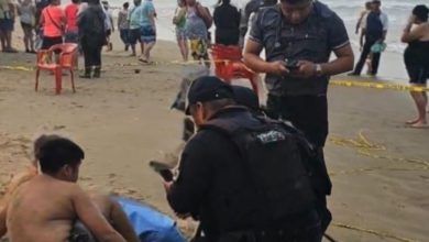 Cuatro integrantes de una familia, que hasta el momento sólo se sabe que son provenientes del Estado de México, pero no la ubicación municipal, fueron arrastrados por las olas en la playa de Barra Norte, en Tuxpan, Veracruz. Foto: Captura.