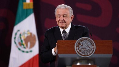 El presidente Andrés Manuel López Obrador expresó que fue satisfactorio cuando le informaron del rescate de restos óseos de la mina ubicada en Coahuila donde el 19 de septiembre de 2006 una explosión dejó sepultados a 65 trabajadores. Foto: Presidencia.