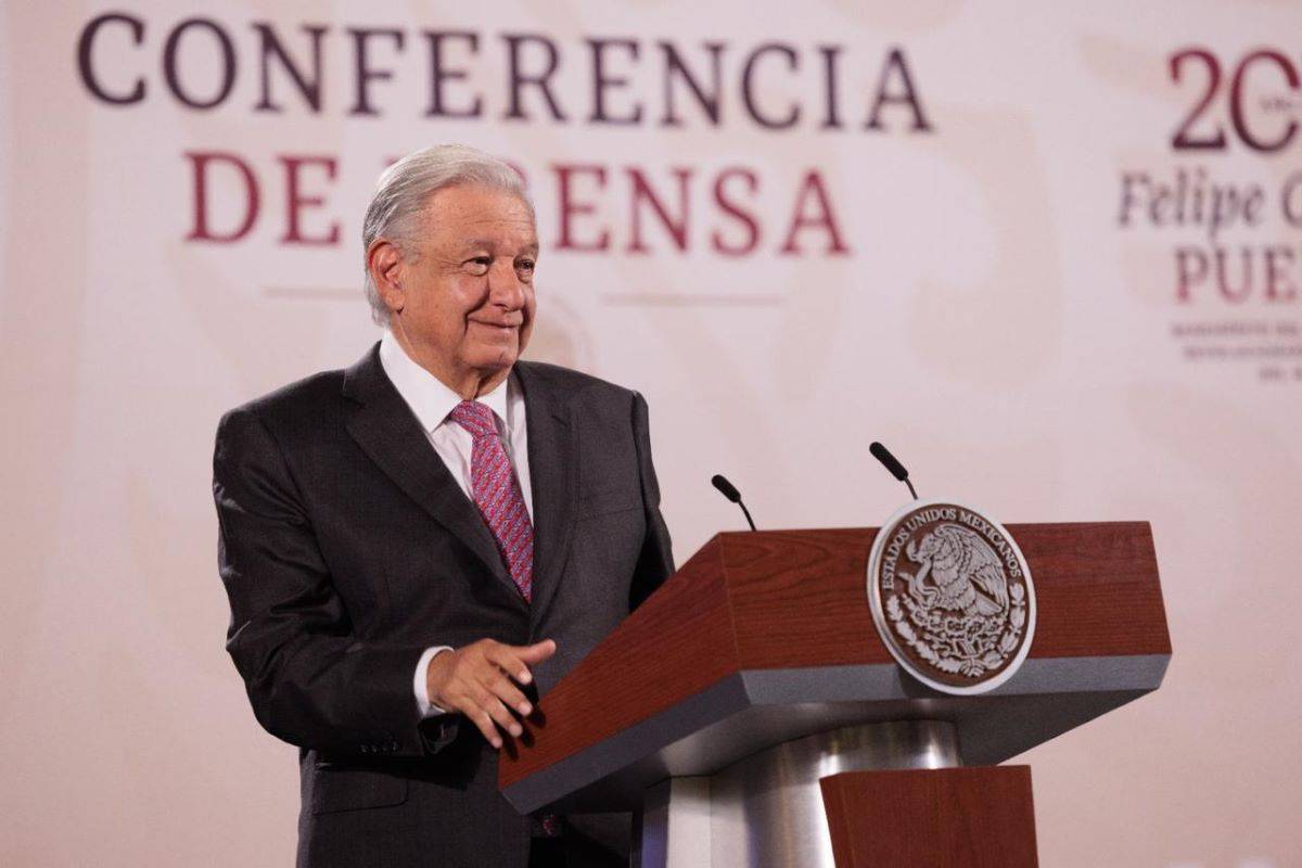 El presidente Andrés Manuel López Obrador aseguró que en ese espacio (Poder Judicial) está secuestrado tanto por la delincuencia organizada como por la de cuello blanco y por eso no está al servicio del pueblo. Foto: Presidencia.