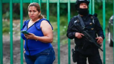 Jesús Becerra, coordinador de Protección Civil de Querétaro, informó que la activista presentaba un cuadro de "descompensación metabólica por un ayuno prolongado”. Foto: La Jornada.