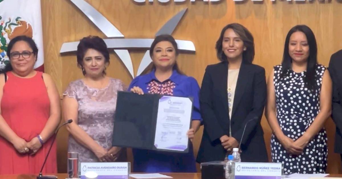 Clara Brugada ya es Jefa de Gobierno de la CDMX electa; recibe constancia
