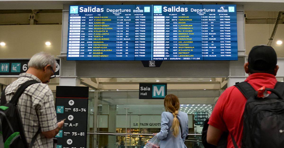 El artículo 47 Bis de la Ley de la de Aviación Civil establece que el pasajero tiene derecho a un trato digno y a contar con un alto nivel de información, que le permita conocer sus opciones y tomar alternativas en caso de requerirlas. Foto: Especial