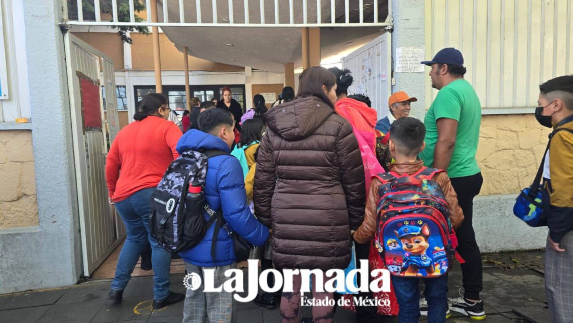 Este lunes más de 2.8 millones de estudiantes en el Estado de México (Edomex), regresaron a las aulas para dar inicio a las ciclo escolar.