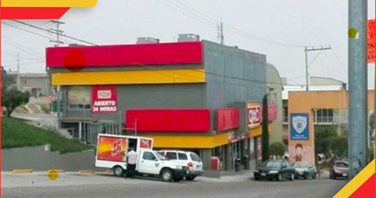 Reabren tiendas y gasolineras Oxxo de Nuevo Laredo, Tamaulipas