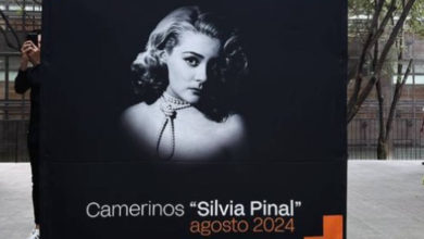 Rinden homenaje a Silvia Pinal; estudios Churubusco pone el nombre de la diva a camerinos