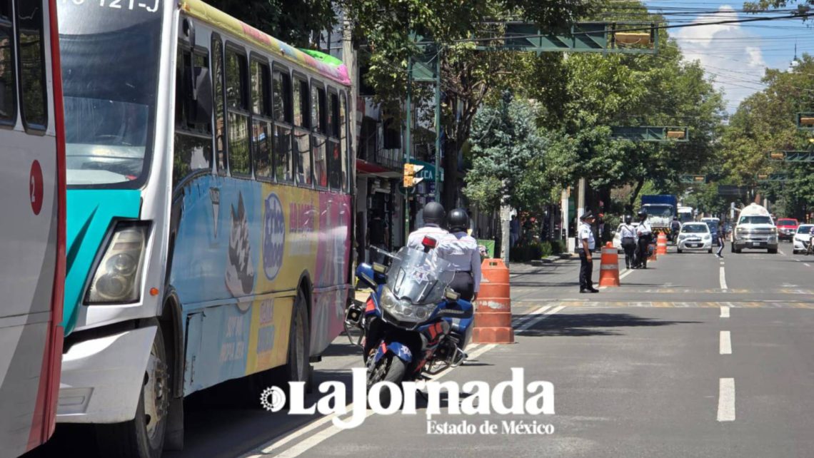 Operativo de carril confinado.