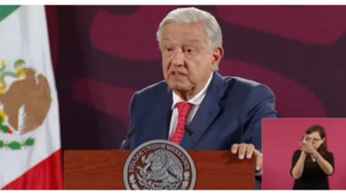 AMLO felicita a legisladores de Morena y a aliados por reforma judicial.