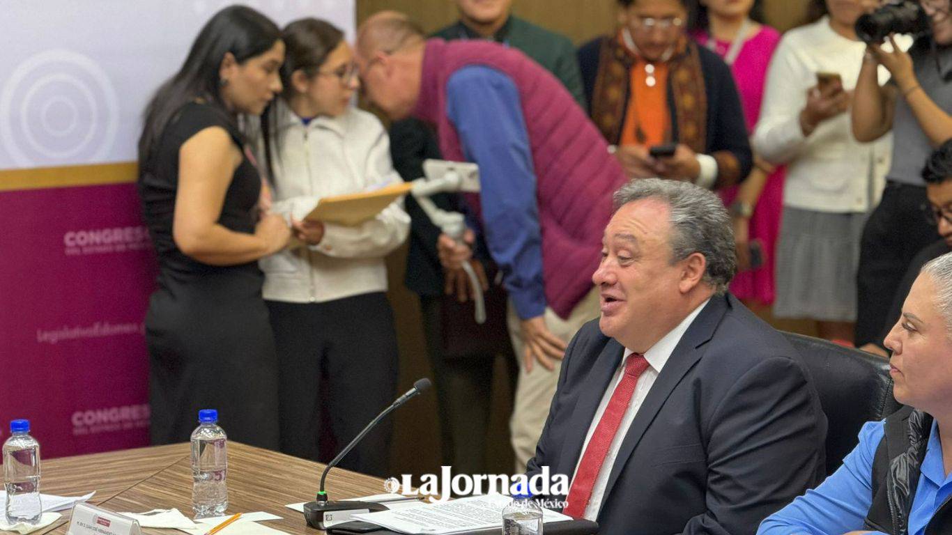 Contralor legislativo Juan José Hernández Vences