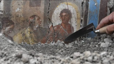 Arqueólogos descubren casa en Pompeya adornada con frescos