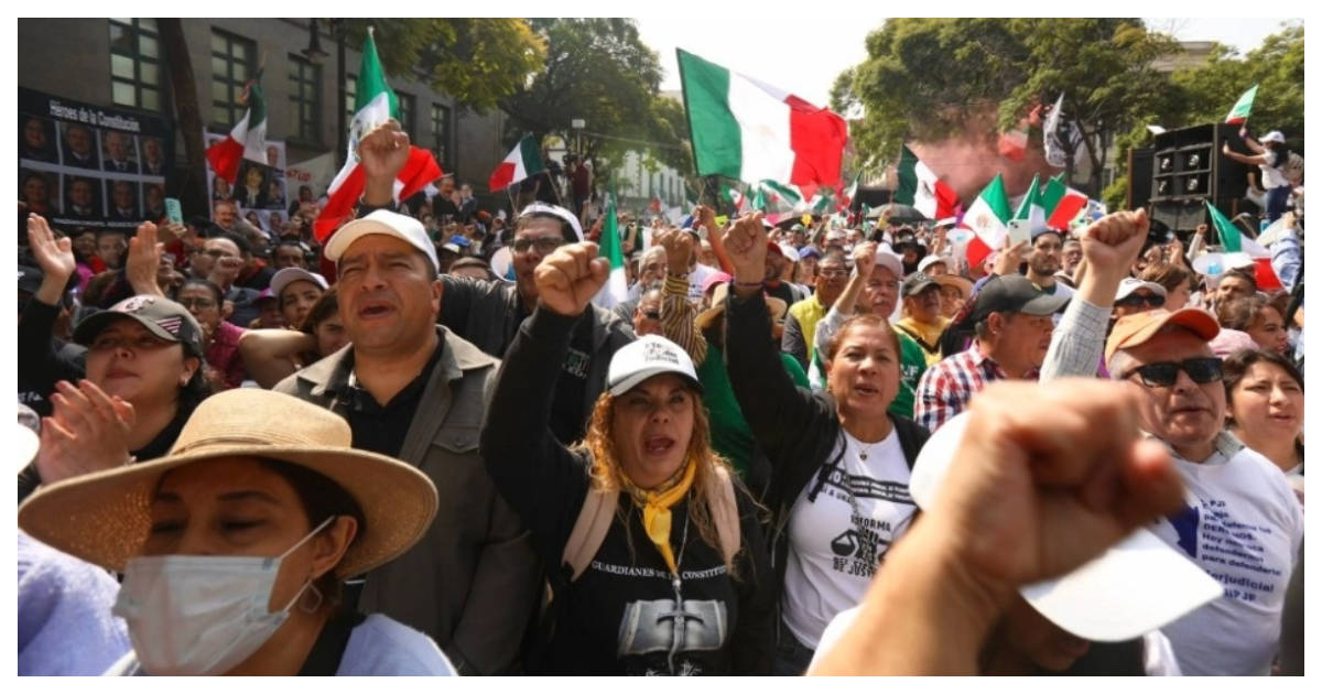 La reforma al Poder Judicial se mantiene vigente y se considera legal, determinó el Pleno de la Suprema Corte de Justicia de la Nación.